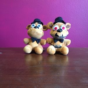 Nightmare Freddy and normal Freddy plush